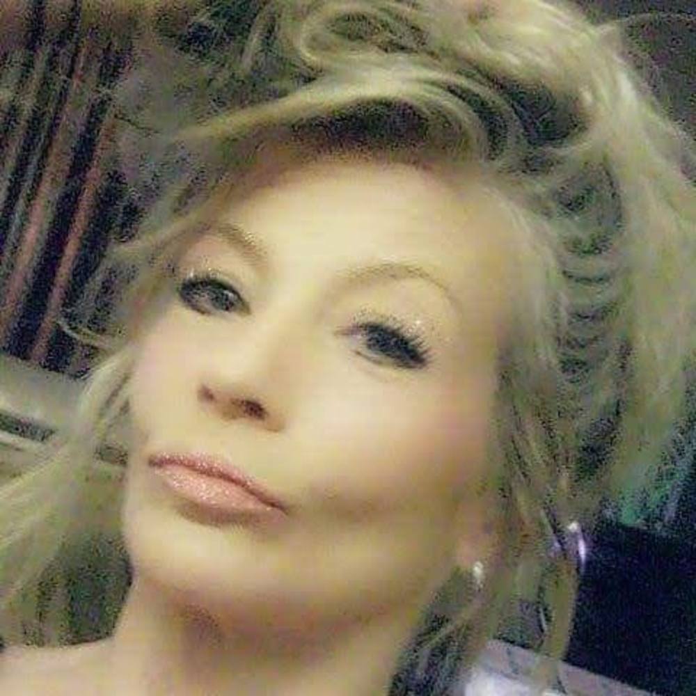 Meet your Posher, Jenn